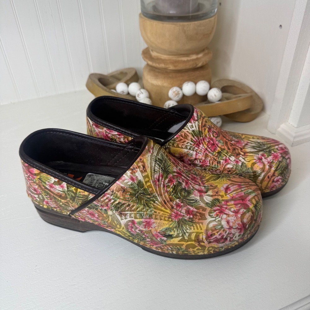 Dansko XP Clogs Womens 41 Tropical Floral Palm Leaf Slip Resistant Professional - Picture 3 of 5